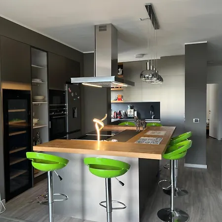 Lido - Modern And Cozy 2 Bedroom 2 Bathroom With Masterchef Kitchen At The Lido Touristic And Convention Area.